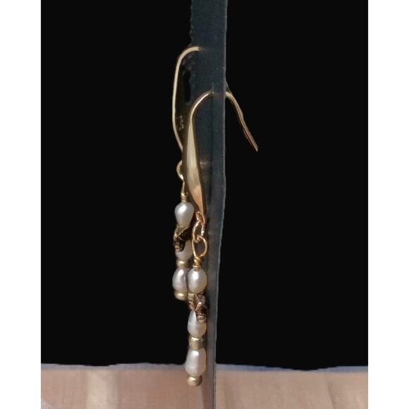 Pearl Dragonfly Earrings NEW Artisan Made Dangle Gold Tone Wings Beaded Formal - Picture 3 of 8